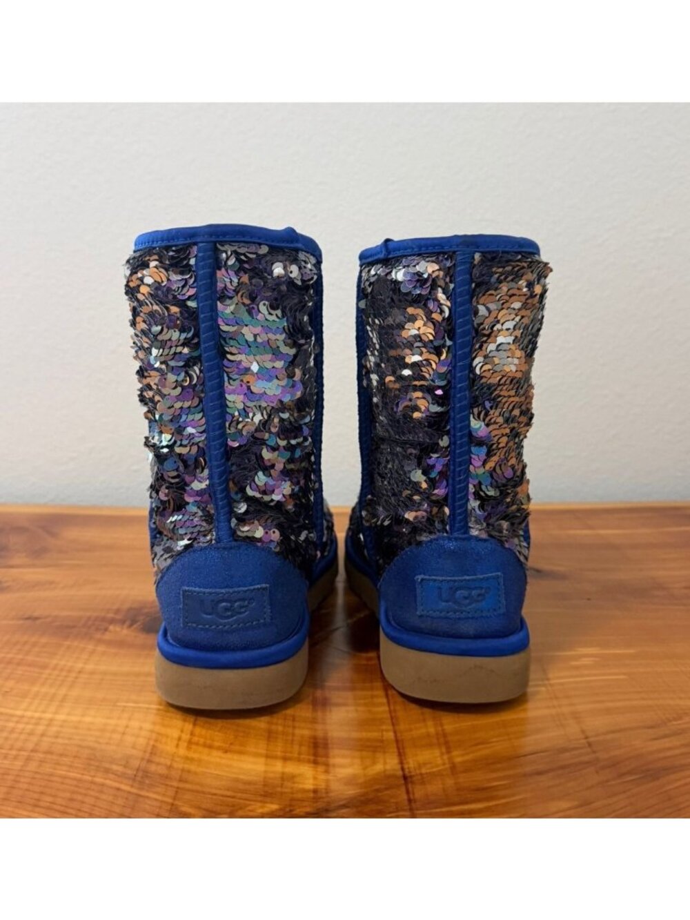 UGG Classic Short Sparkles Sequin Blue Tone Winter Boots Women's Size 7 - Picture 6 of 12
